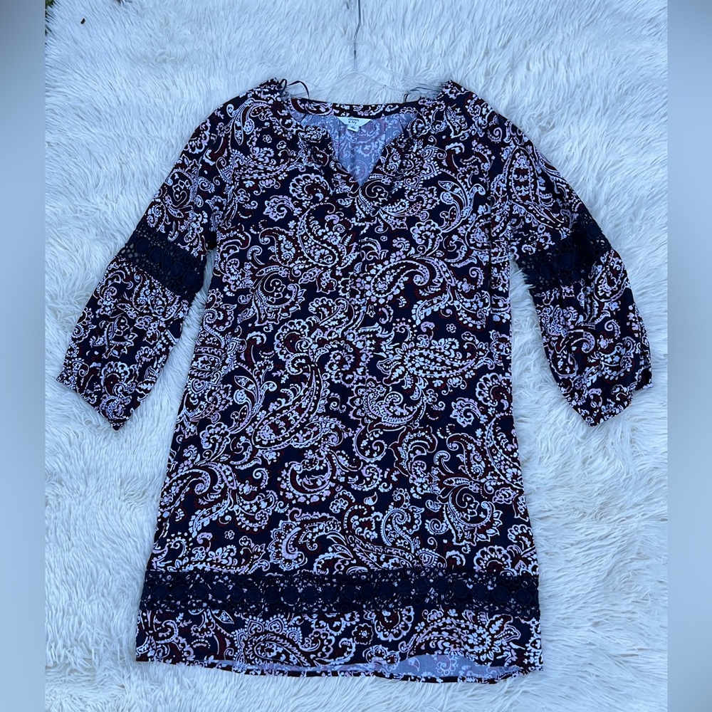 Crown & Ivy Paisley Print Lace-Trim Tunic Dress - navy Red with lace Size M